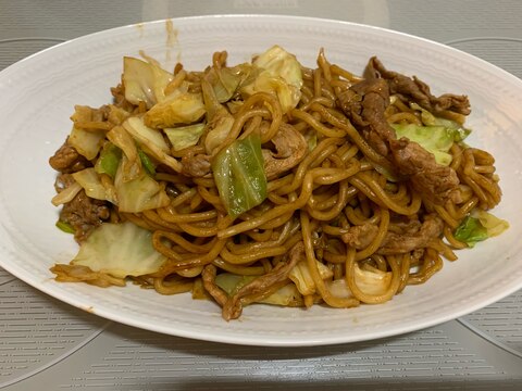 キャベツと豚肉のソース焼きそば